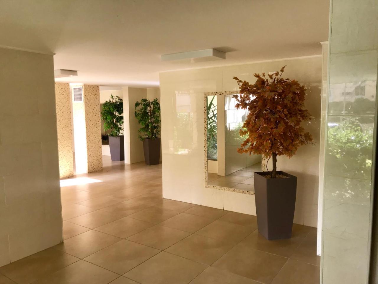 Royal Lea Apartmens 内坦亚 外观 照片